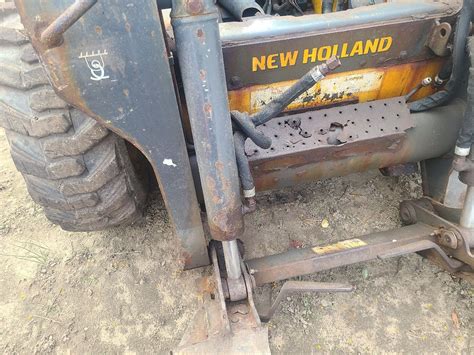 new holland skid steer l225 hydraulic cylinder|l225 new holland specs.